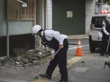 Осем са пострадали при земетресението в Япония