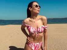 Дали й личи, че е родила първото си дете само преди 9 месеца?