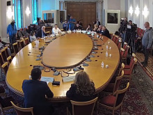 Комисията за скандала с "Митниците": Рашков се е срещал най-малко 10 пъти с обявените за контрабандисти