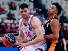 Олимпиакос продължава битката с ПАО за титлата на Гърция в баскета
