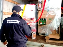 Близо 2 тона алкохол без акцизни документи задържаха митнически служители от ТД Митница Русе