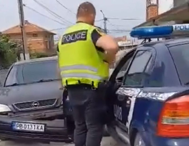 Снимка: Обрат с патрулката от ПТП-то край Пловдив! МВР: Виновен е другият шофьор!