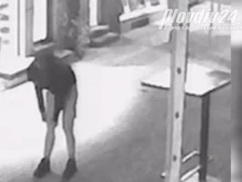 Физиологичните нужди на мъж се обадиха в неподходящо време