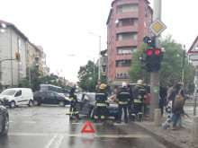 Катастрофа в центъра на София спря трамваите