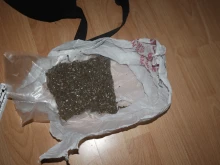 Полицията във Видин откри и иззе 203 грама канабис от двама братя
