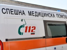 Челен сблъсък между автомобил и автобус на пътя между село Черниче и град Симитли прати двама младежи в болница
