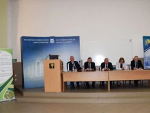 Междинна отчетна среща на националната научна програма "Интелигентно растениевъдство" се провежда в Русенския университет