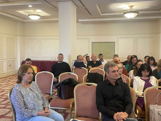 Казанлък е първата община в България, преминала обучение за новия модел за такса смет