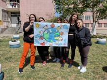 В ОбУ "Пенчо Славейков" в Пловдив отбелязаха Деня на земята