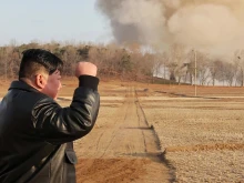 Ким Чен Ун оглави ракетни стрелби, симулиращи ядрена контраатака срещу враговете
