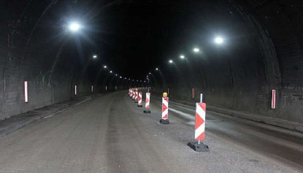Довечера затварят тунела Траянови врата на магистрала Тракия към Бургас  Това