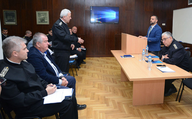 Община Варна в лицето на заместник кметът по обществен ред и