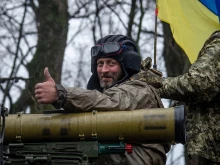 Newsweek: Украйна рискува да загуби ключови опорни пунктове и да "пропилее" новия пакет помощ от САЩ