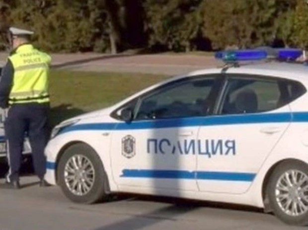 Снимка: Откриха наркотици в автомобил с русенска регистрация