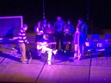 Ученици "превзеха" сцената на Камерна опера – Благоевград с мюзикъла "Класният се жени"