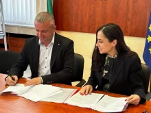 Кметът на Рудозем подписа споразумения с МРРБ за реализация на три обекта на стойност близо 5,5 млн. лв.