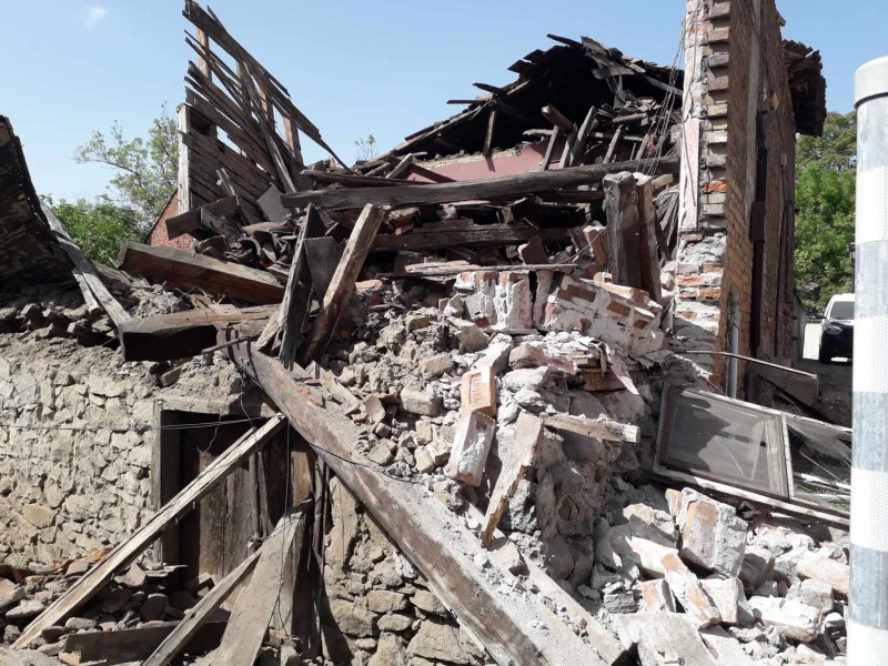 Георги Стаменов: Още 4 къщи в Стария град са пред самосрутване