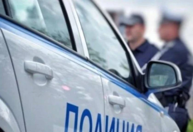 Задържаха мъж, разбил 7 автомобила във Враца