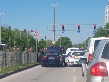 БМВ закъса на булевард в Пловдив, МВР му помогна