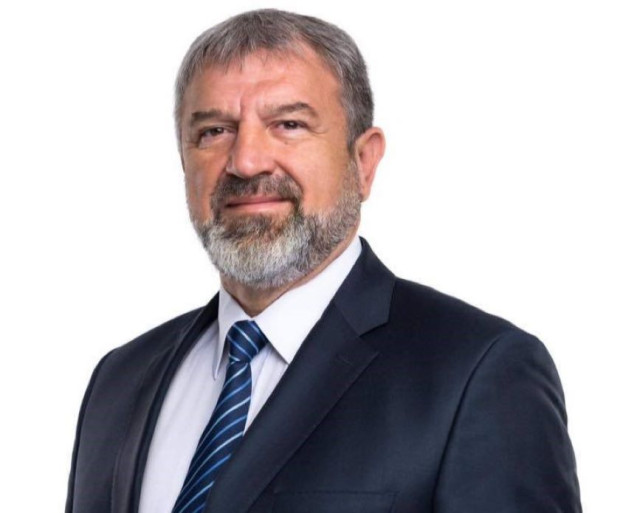 </TD
>Драгомир Драганов става областен управител на Русе. От Народното събрание