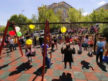 Нова детска площадка радва децата на Велико Търново