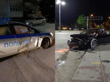Патрулка не спря на "Стоп" в Пловдив, пострадаха полицайка и шофьорка
