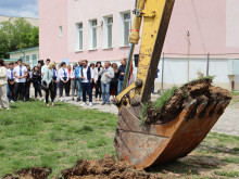 Направиха първа копка на Център за високи постижения в хасковската строителна гимназия