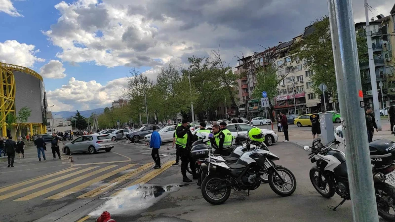 Пловдив почернява от полиция