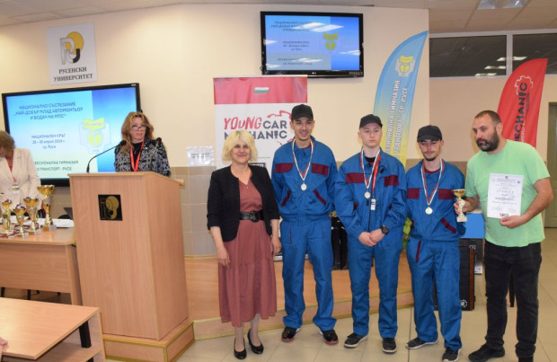 Наградиха победителите в Националното състезание "Най-добър млад автомонтьор и водач на МПС" в Русенския университет