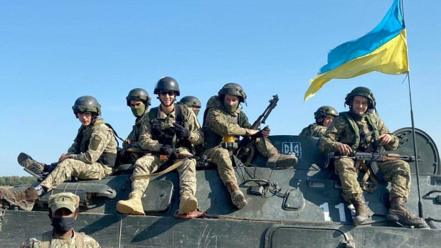 WSJ: Украйна губи все повече територия заради дългото чакане на военна помощ от САЩ