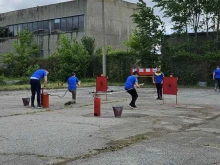 Млади огнеборци в съревнование в Кюстендил и Дупница