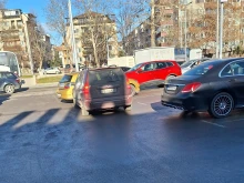 Сигнал: В нашето село е така, само за малко и заемам две места