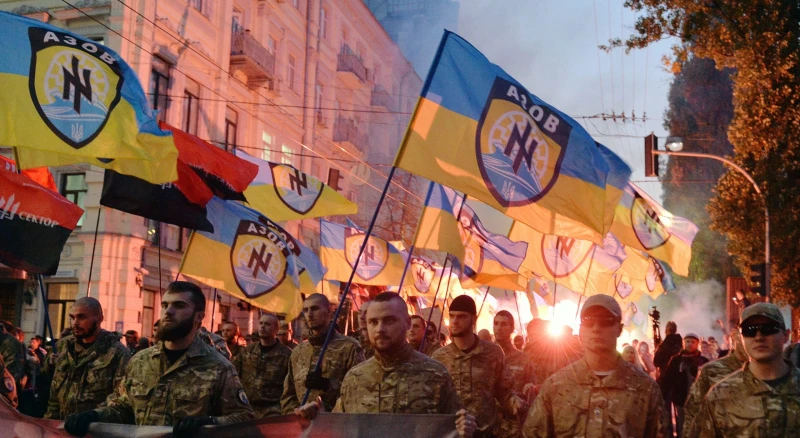 Заради обвинения в неонацизъм: Изключиха "Азов" от достъпа до западни оръжия, бойците му не се допускат и до тренировки с НАТО