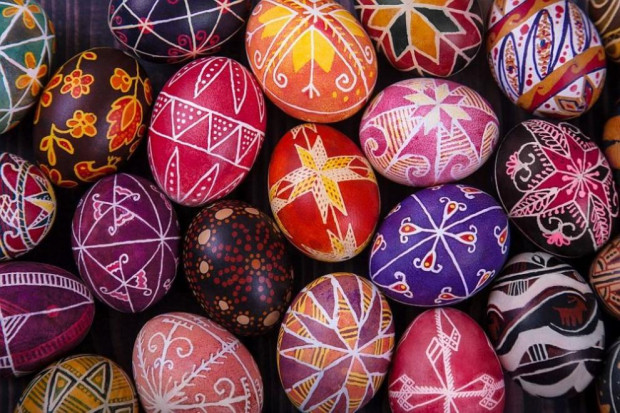 Традицията да се боядисват яйца за Великден в четвъртък и събота има