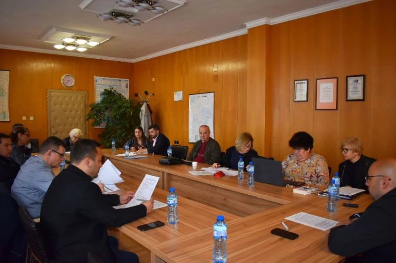 Разпределиха съставите на секционните комисии за парламентарните и евроизборите в Разград