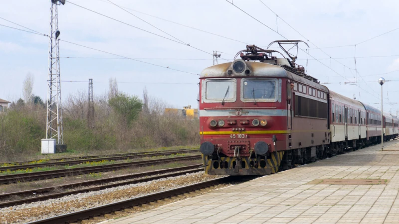 Променят движението на влакове през Централна гара София