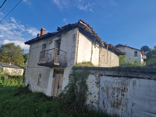 TD Обява за продажба на къща в Родопите буквално взриви
