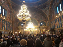 Изследване на "Галъп": Всеки втори българин има доверие в църквата
