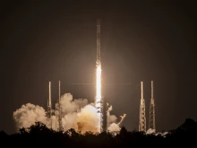 SpaceX изстреля още 23 сателита Starlink в Космоса