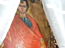 Чудо в навечерието на Великден: От икона в български храм потече миро