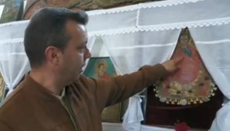 Църквата с месеци пазела тайната за чудната миротечаща икона в Бродилово
