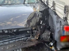 ТИР навлезе в насрещното и удари автомобил: Блъснатият пък дал положителна проба за алкохол