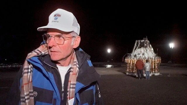 Почина пилотът, извършил първия околосветски полет без кацане и презареждане