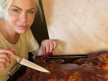 Родният хайлайф се скъса да си показва яйцата, Камелия - майстор на агнешкото