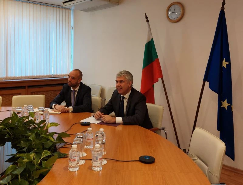 Малинов към Галушченко: България е готова да помогне на Украйна за възстановяване на електроенергийната система