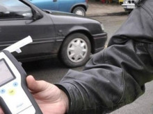 Шофьор пробва да счупи рекорд промили алкохол в кръвта!