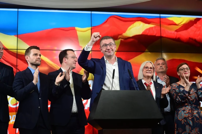Пендаровски призна поражението си, започват преговорите за ново правителство на Северна Македония