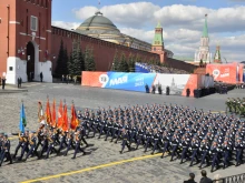 Участници във войната в Украйна поведоха парада в Москва