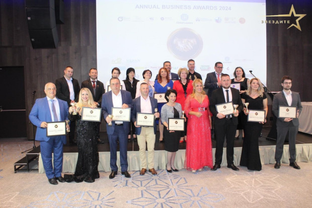 </TD
>Община Бургас беше отличена на церемонията Annual Business Awards 2024