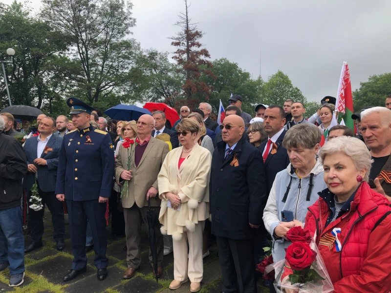 В Пловдив прекъснаха преводача на Митрофанова, речта звуча само на руски